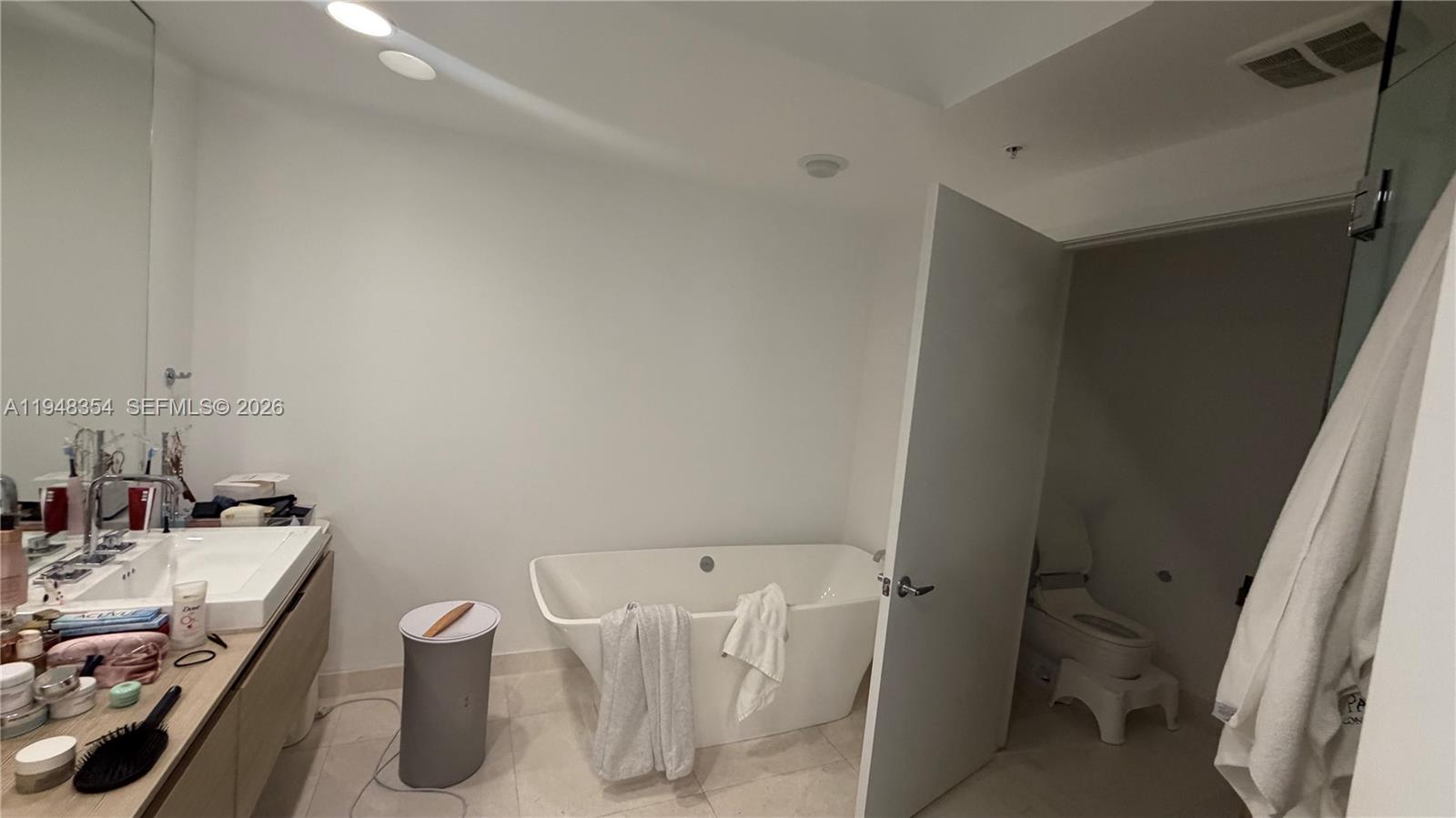 17301 Biscayne Blvd #1002, North Miami Beach FL 33160
