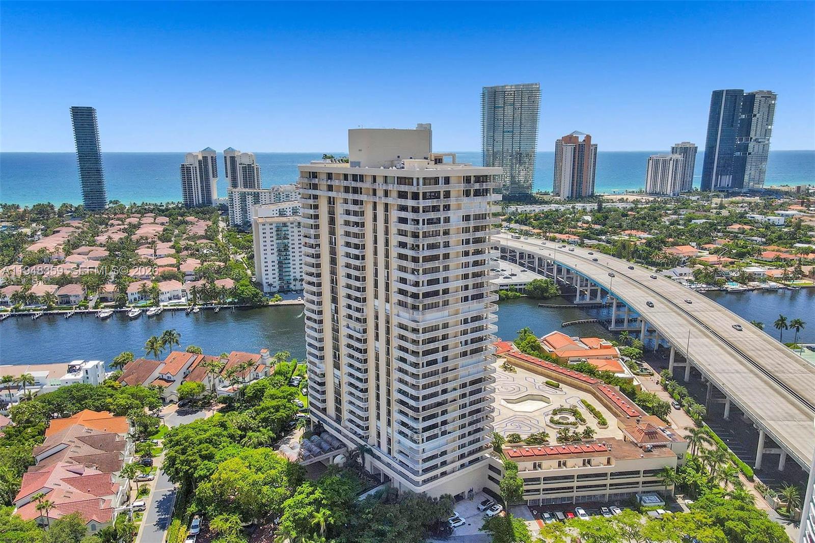 19355 Turnberry Way #8L, Aventura FL 33180