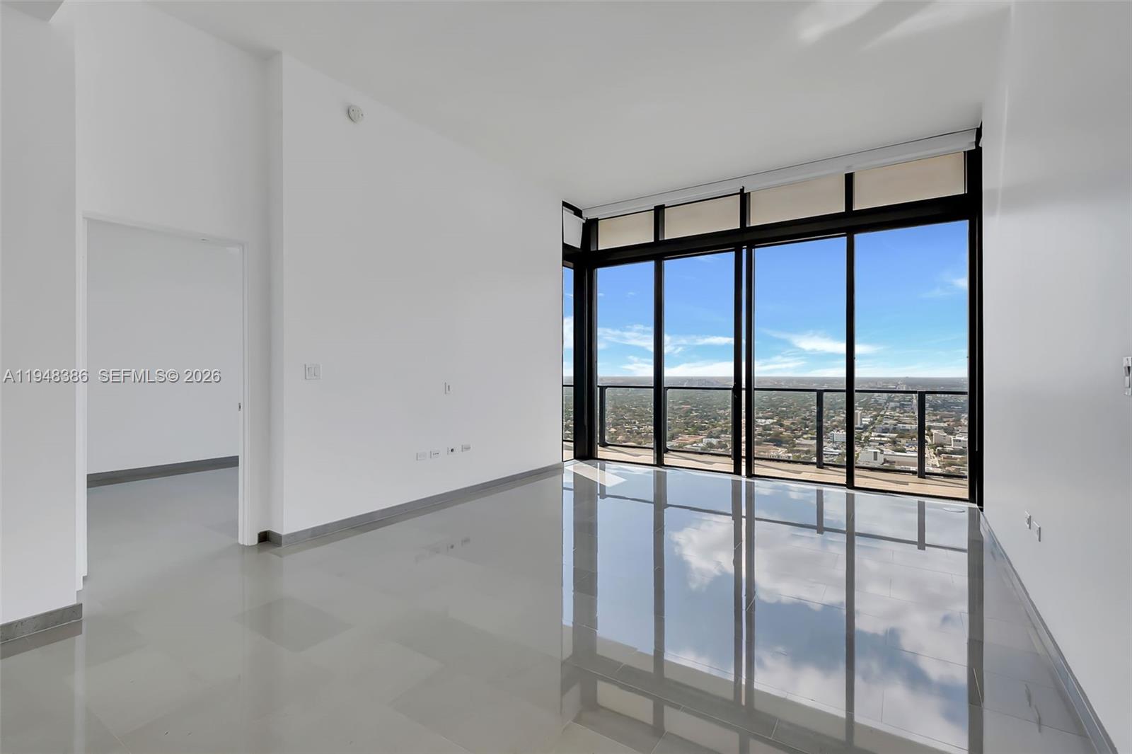 88 SW 7th St #4110, Miami FL 33130