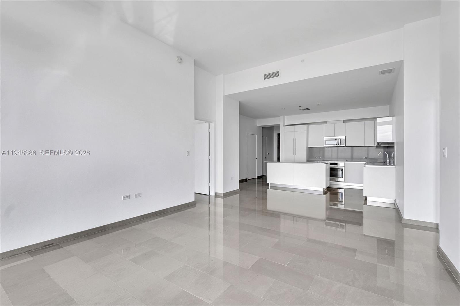 88 SW 7th St #4110, Miami FL 33130