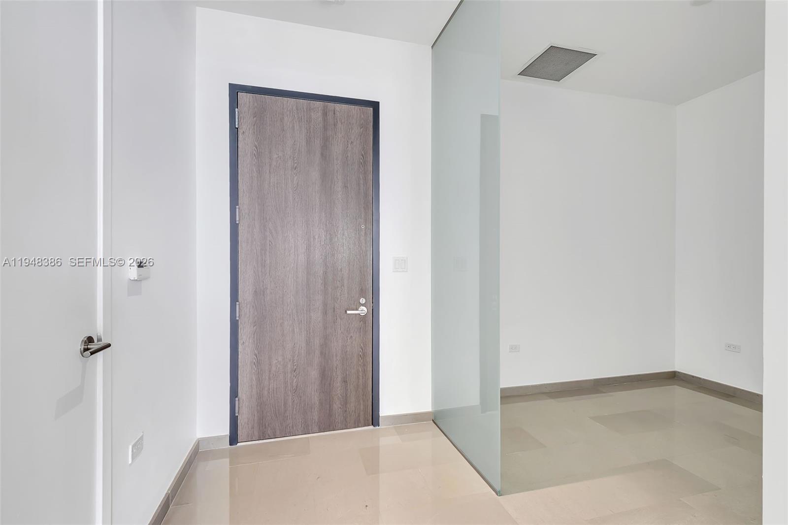 88 SW 7th St #4110, Miami FL 33130