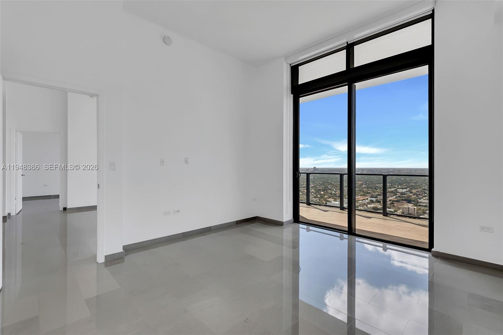 88 SW 7th St #4110, Miami FL 33130