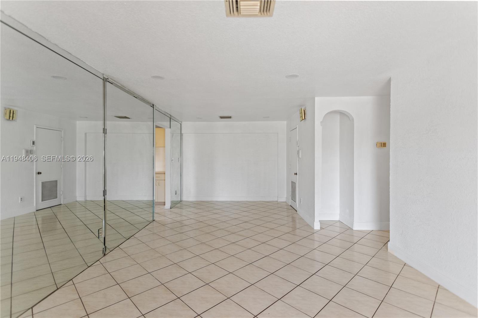 3521 NW 18th Pl, Lauderhill FL 33311