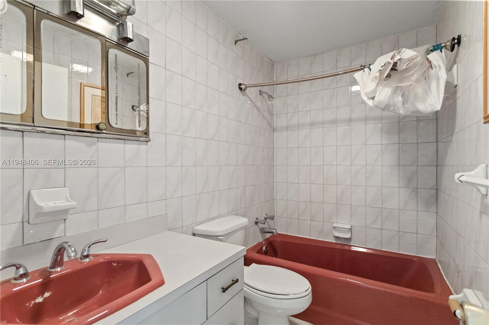 3521 NW 18th Pl, Lauderhill FL 33311