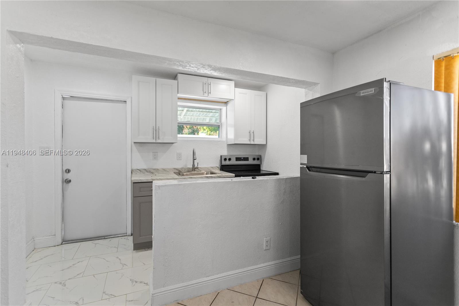 3521 NW 18th Pl, Lauderhill FL 33311