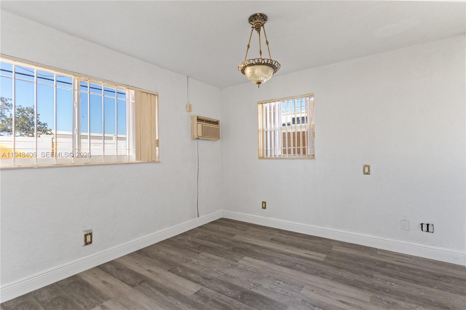 3521 NW 18th Pl, Lauderhill FL 33311