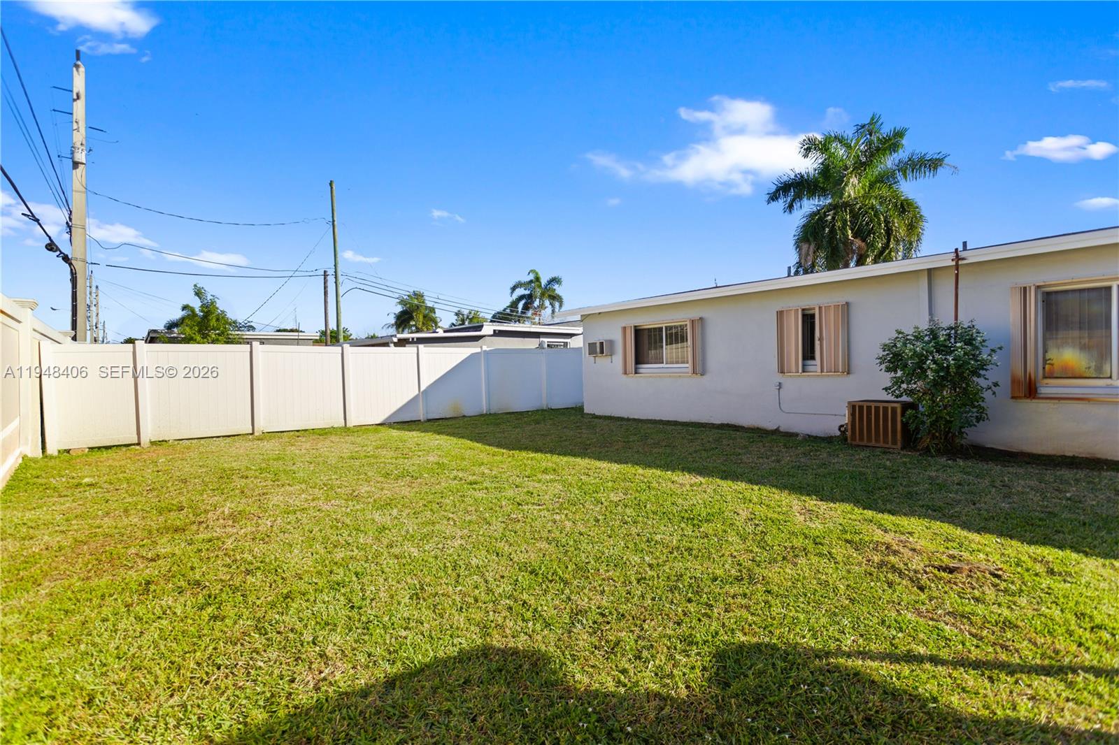 3521 NW 18th Pl, Lauderhill FL 33311