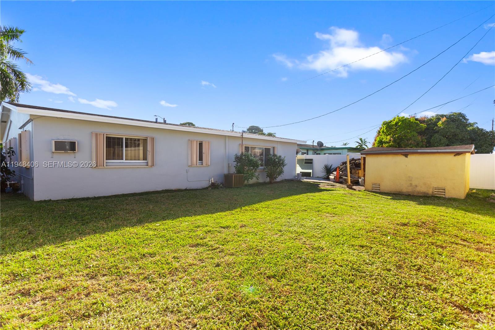 3521 NW 18th Pl, Lauderhill FL 33311