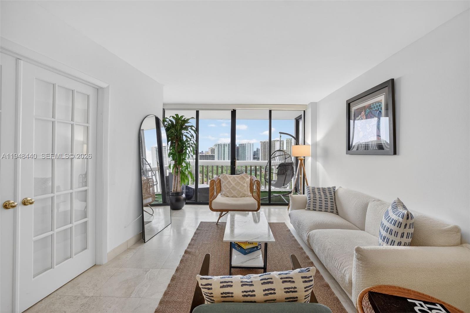 1000 Island Blvd #2105, Aventura FL 33160