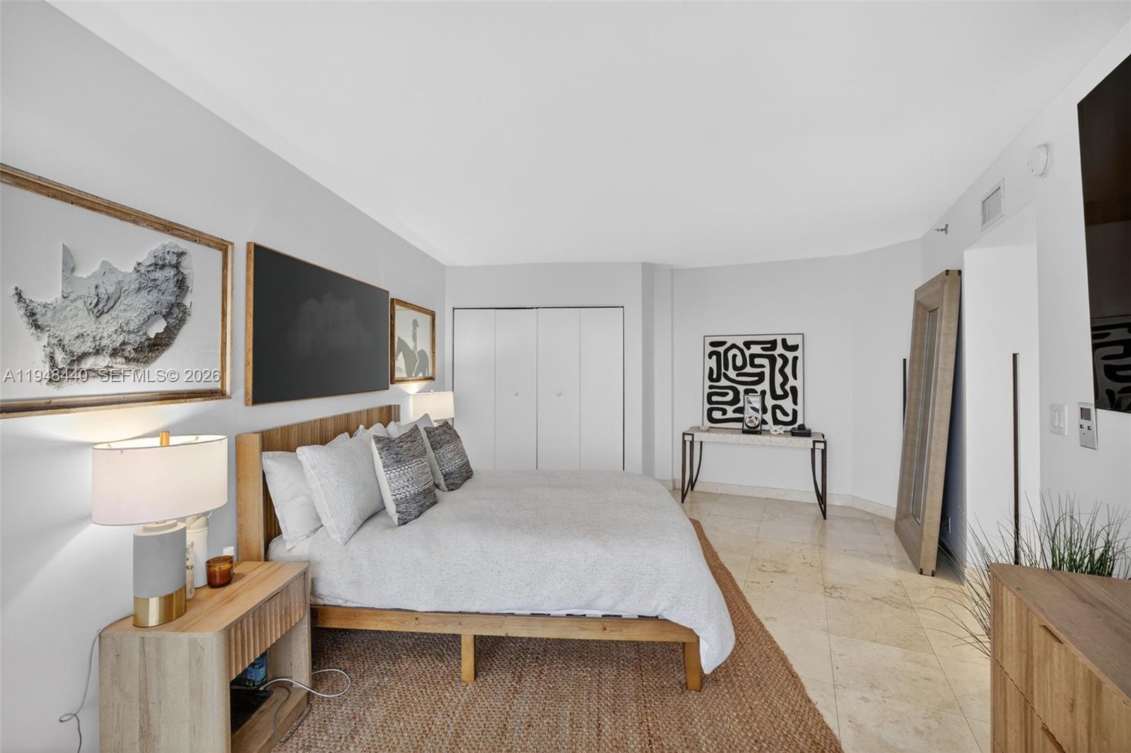 1000 Island Blvd #2105, Aventura FL 33160