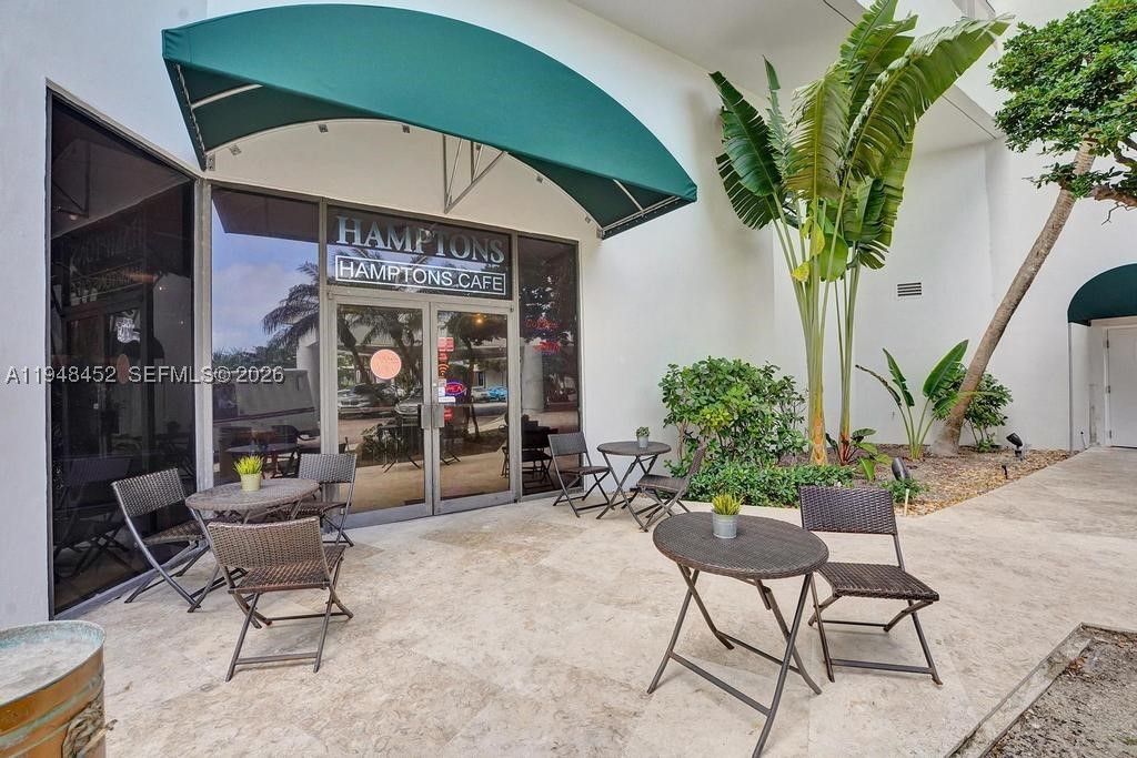 20281 E Country Club Dr #405, Aventura FL 33180