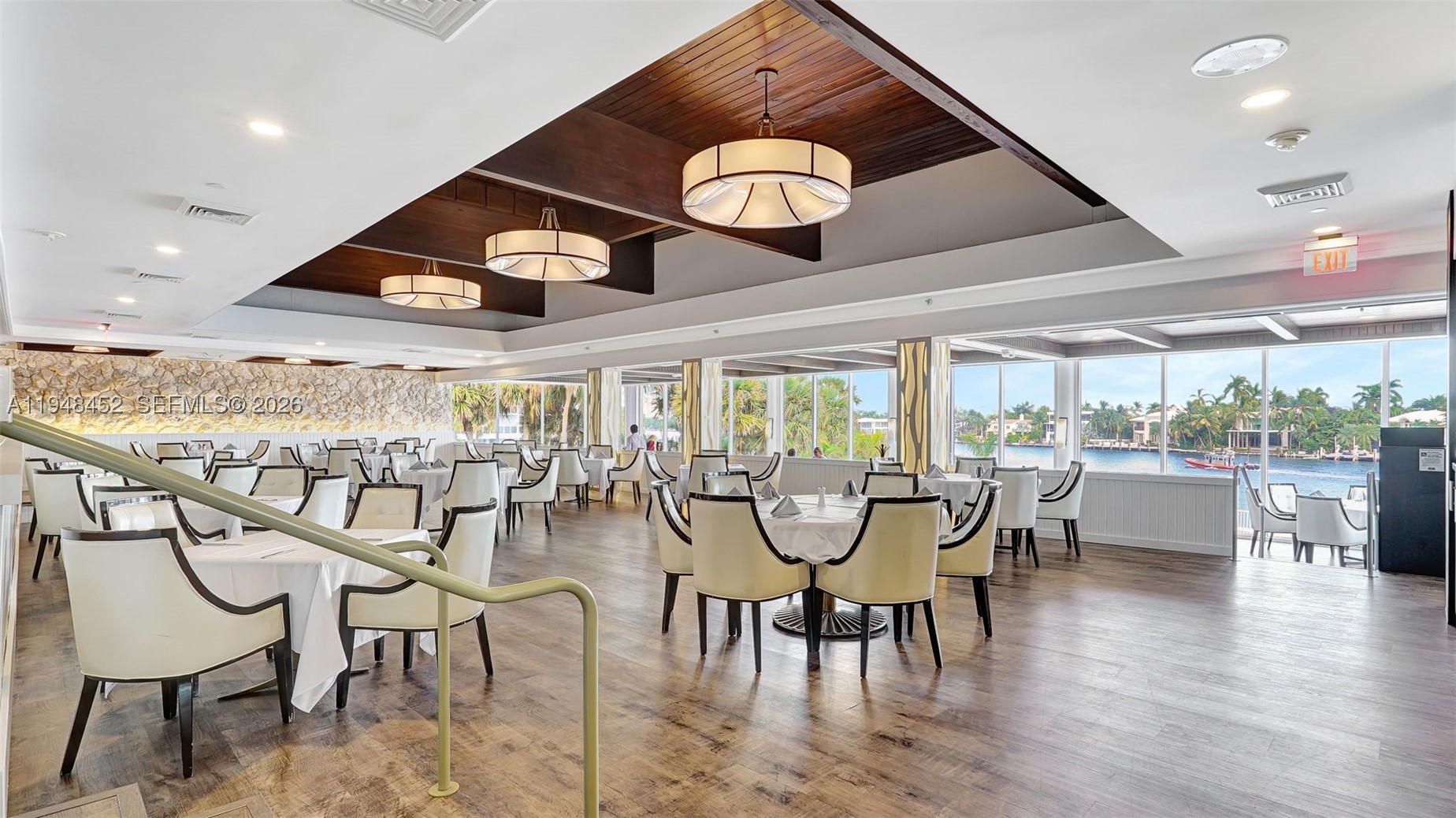 20281 E Country Club Dr #405, Aventura FL 33180