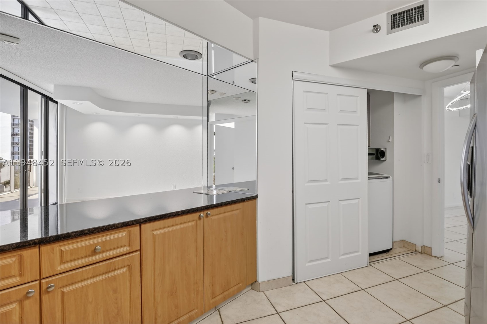 20281 E Country Club Dr #405, Aventura FL 33180