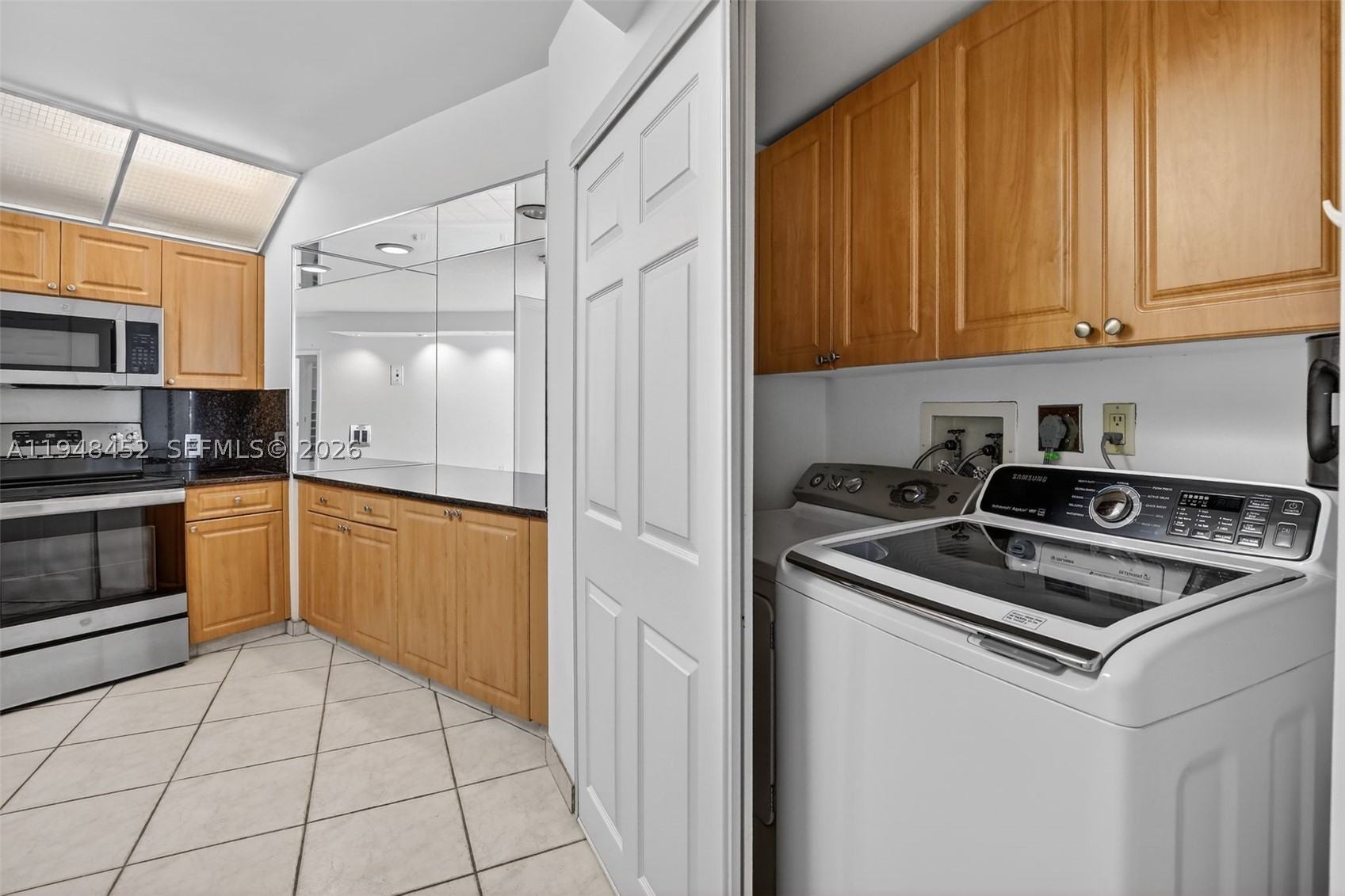 20281 E Country Club Dr #405, Aventura FL 33180