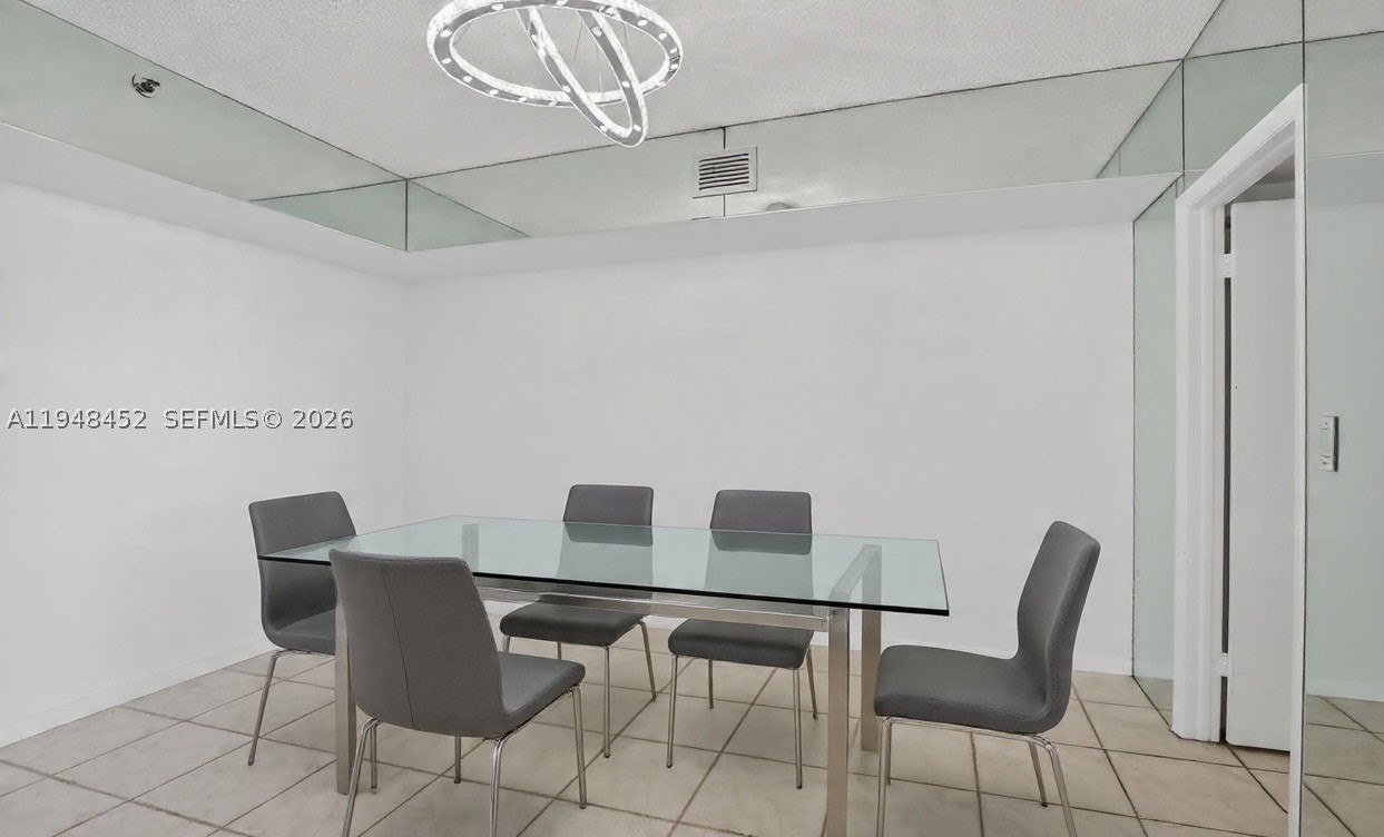 20281 E Country Club Dr #405, Aventura FL 33180