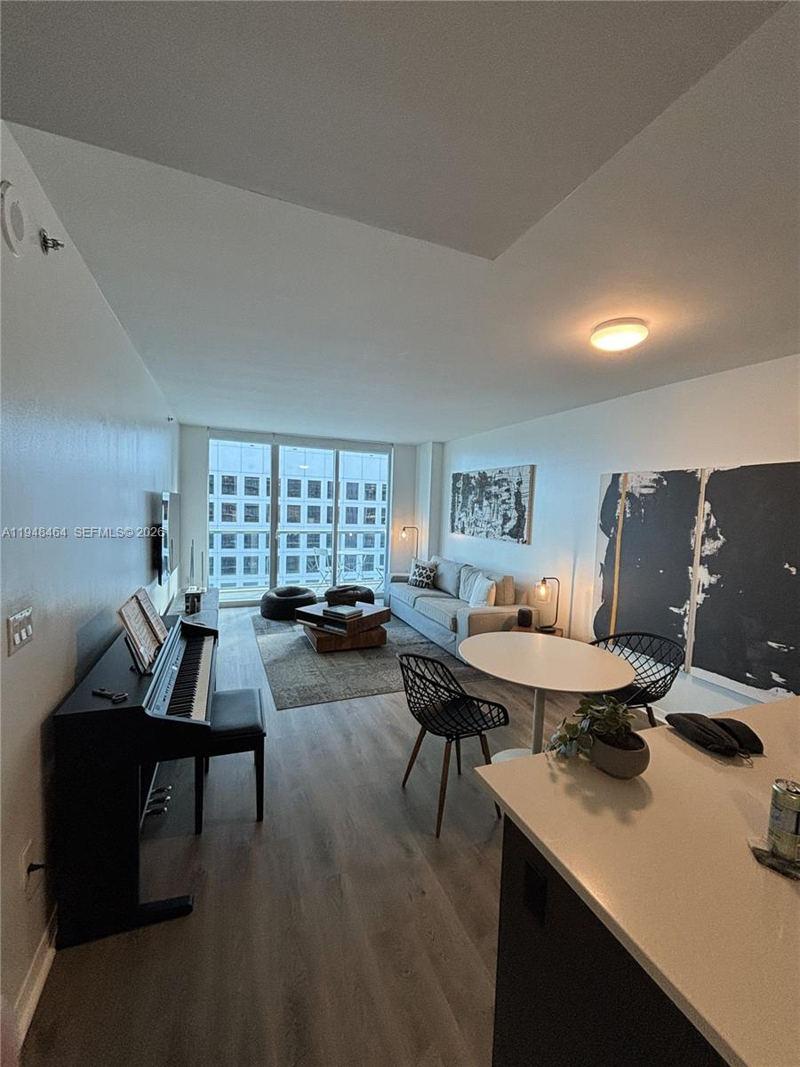500 Brickell Ave #3408, Miami FL 33131