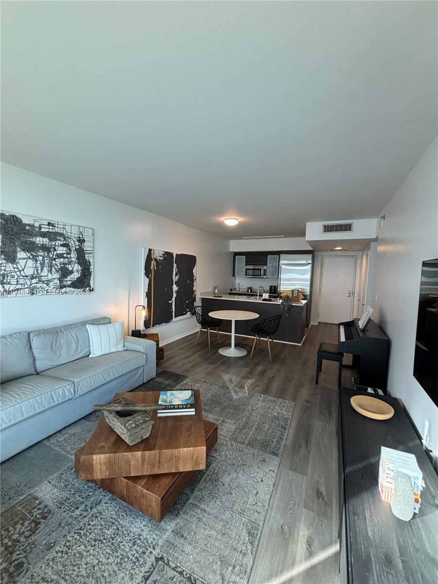 500 Brickell Ave #3408, Miami FL 33131