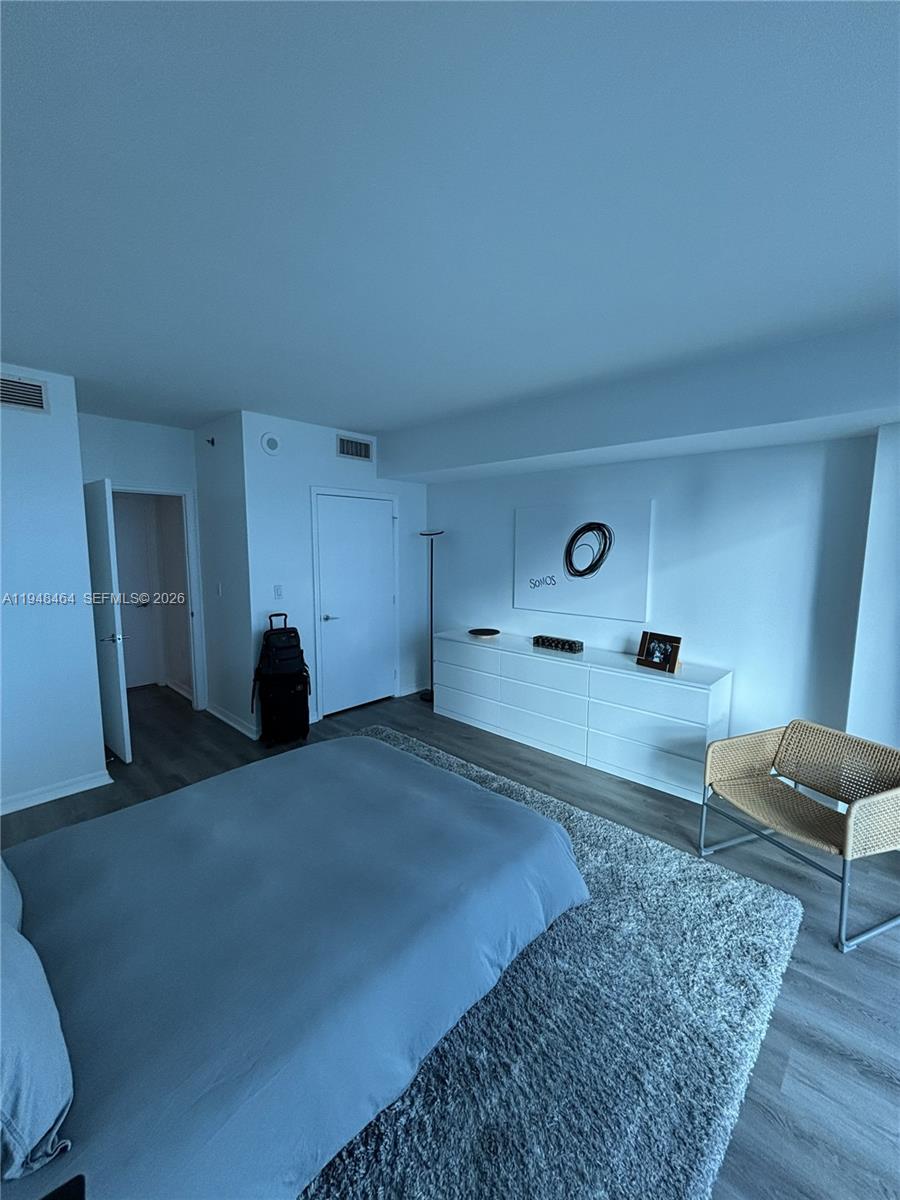 500 Brickell Ave #3408, Miami FL 33131