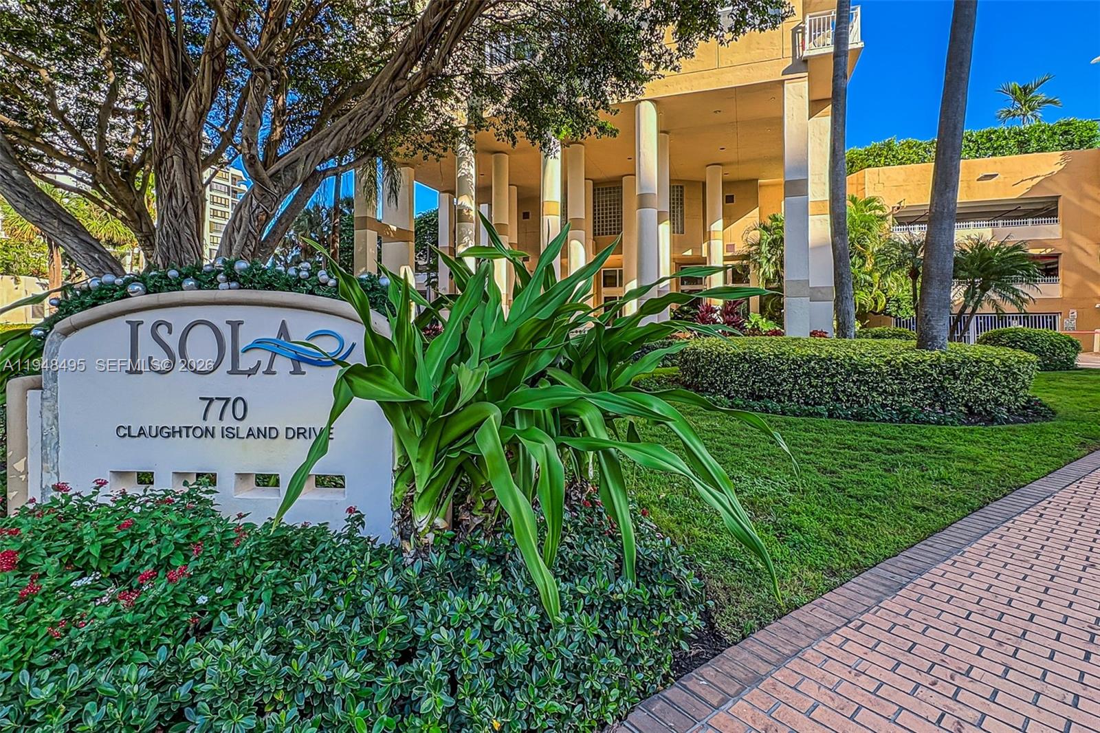 770 Claughton Island Dr #409, Miami FL 33131