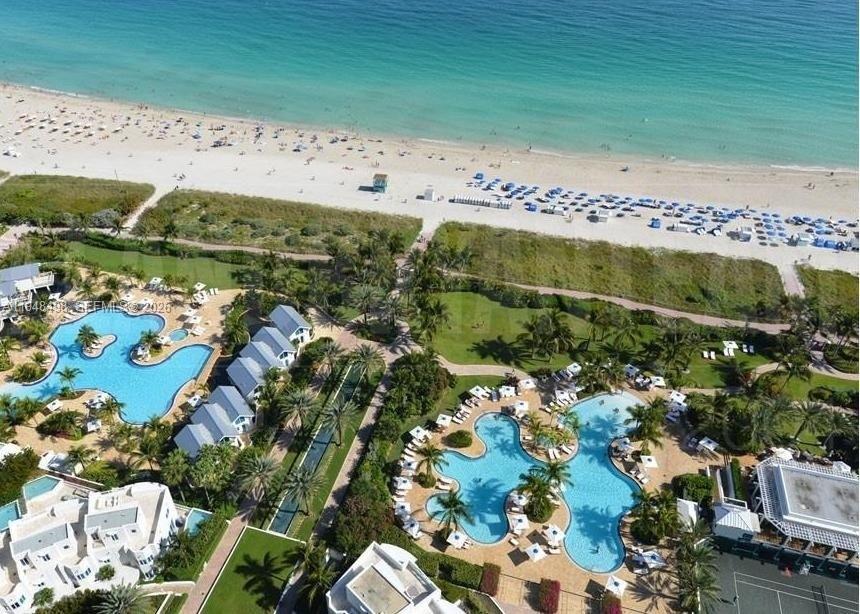 50 S Pointe Dr #TWN2, Miami Beach FL 33139