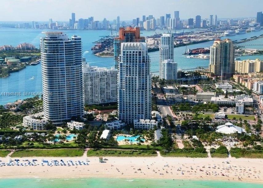 50 S Pointe Dr #TWN2, Miami Beach FL 33139