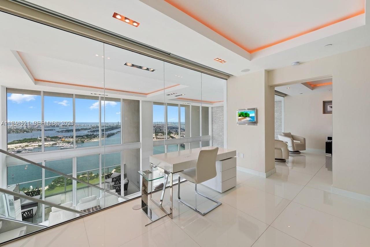 1040 Biscayne Blvd #4403, Miami FL 33132