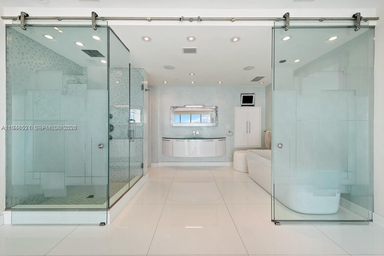1040 Biscayne Blvd #4403, Miami FL 33132