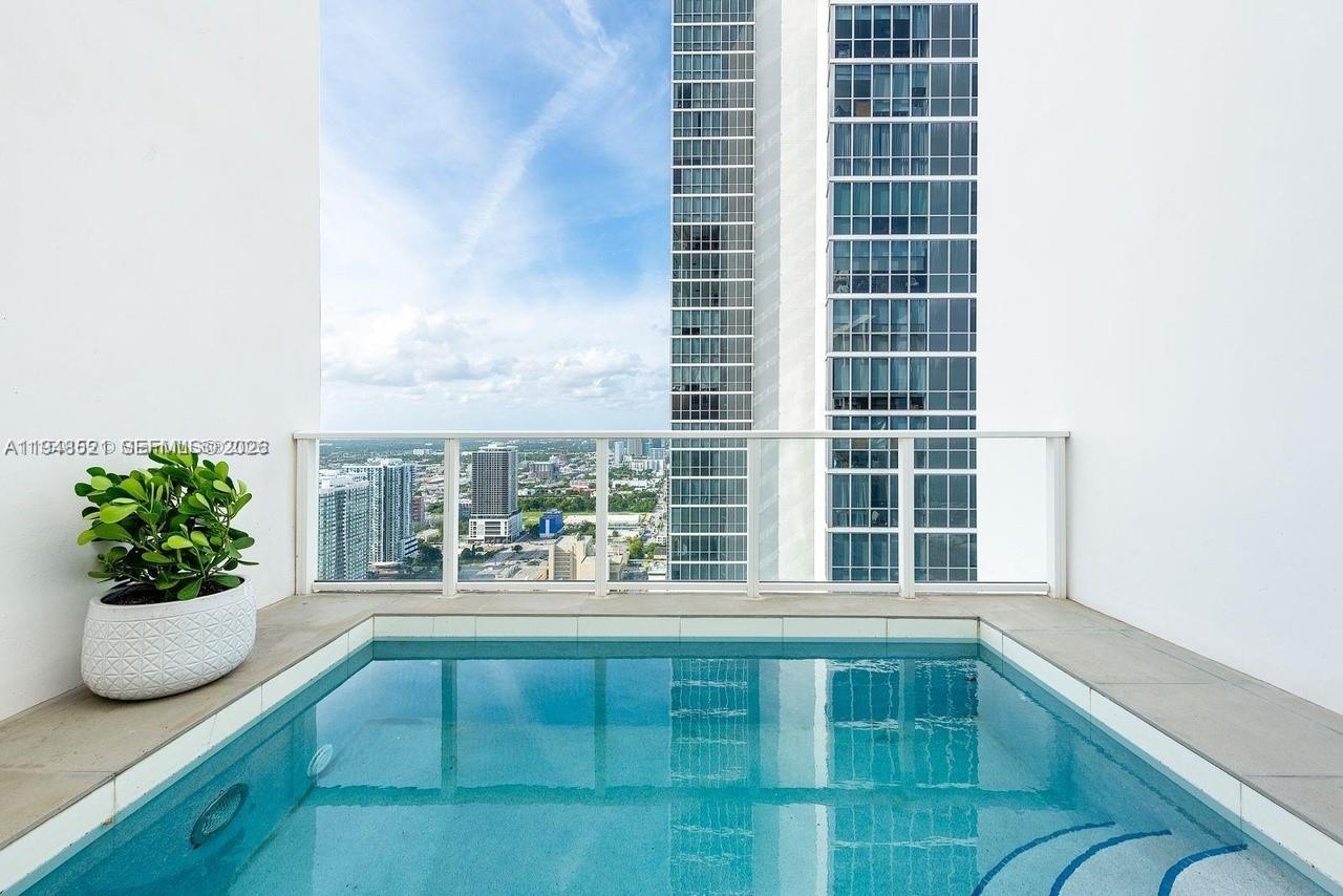1040 Biscayne Blvd #4403, Miami FL 33132