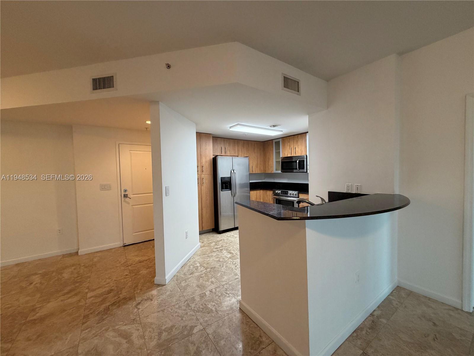 7900 Harbor Island Dr #1216, North Bay Village FL 33141