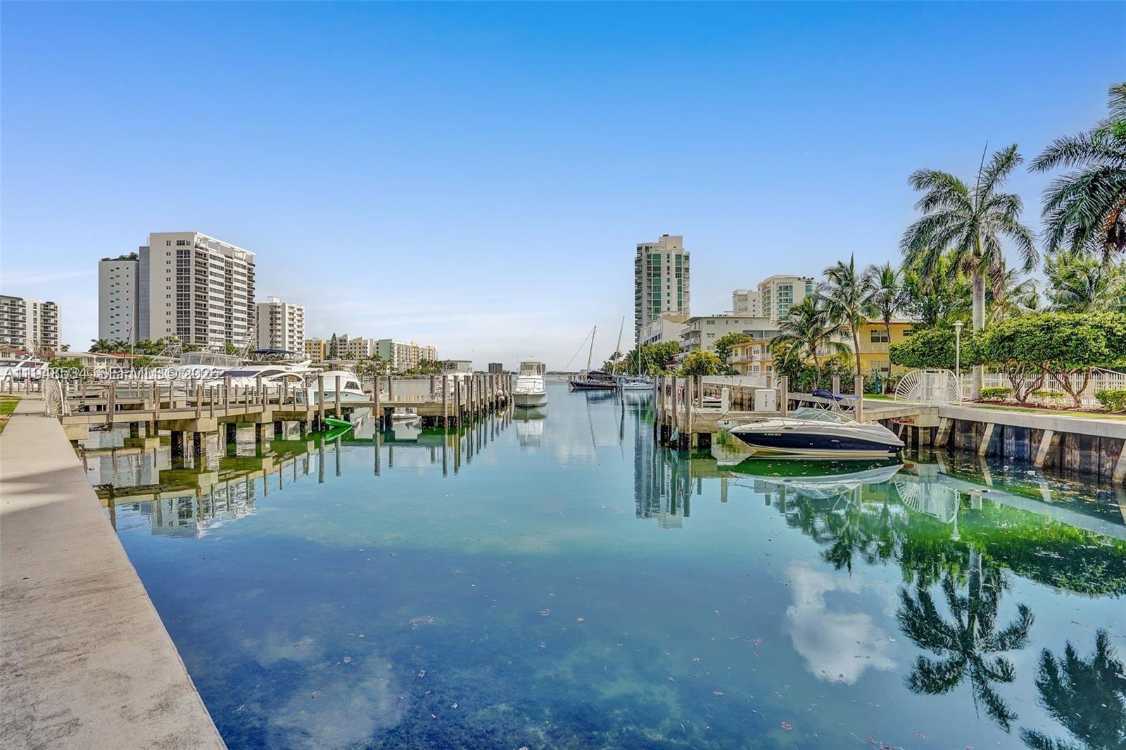 7900 Harbor Island Dr #1216, North Bay Village FL 33141