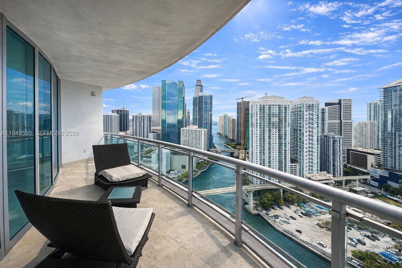 350 S Miami Ave #3302, Miami FL 33130