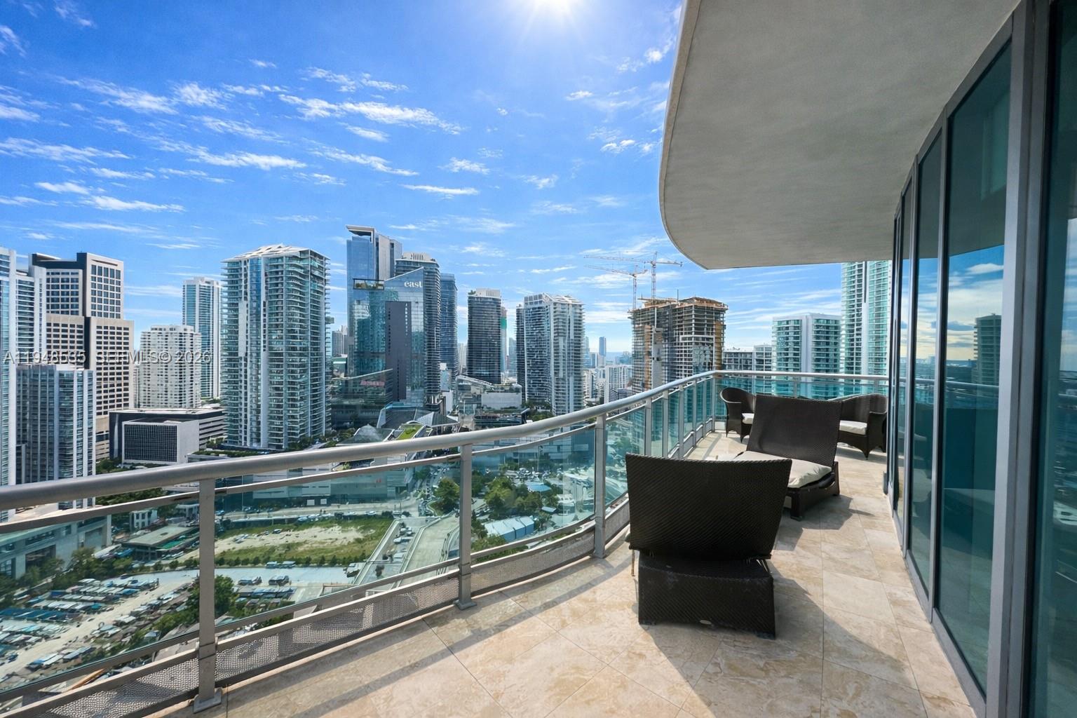 350 S Miami Ave #3302, Miami FL 33130