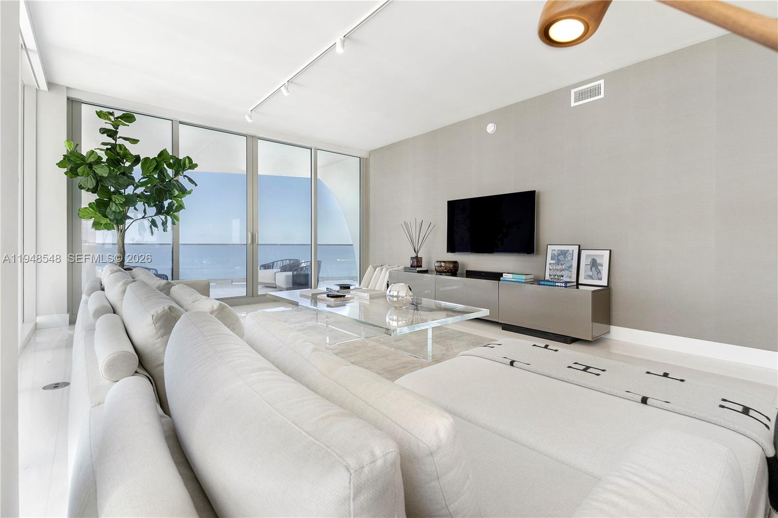 16901 Collins Ave #3005, Sunny Isles Beach FL 33160