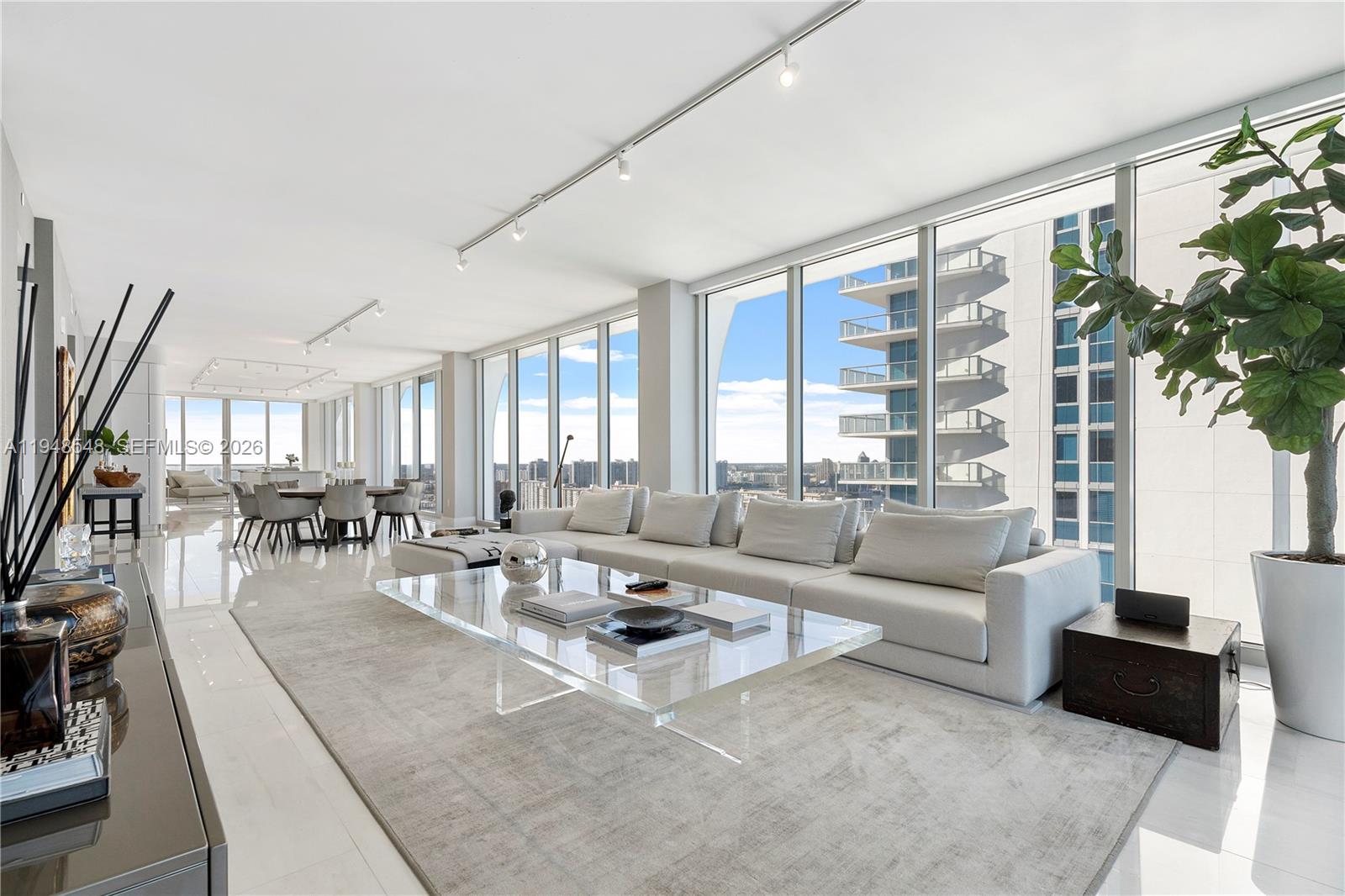 16901 Collins Ave #3005, Sunny Isles Beach FL 33160