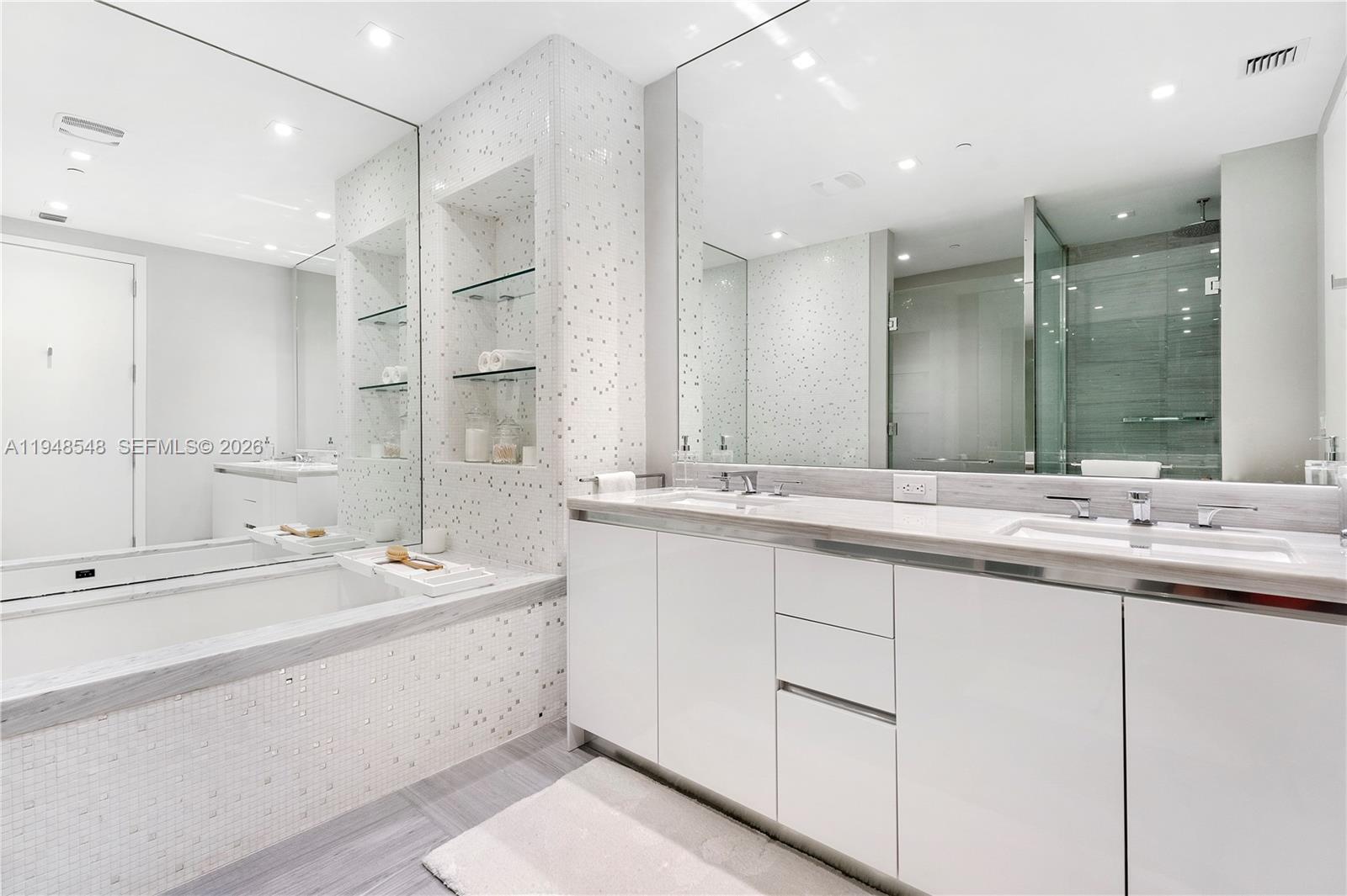 16901 Collins Ave #3005, Sunny Isles Beach FL 33160
