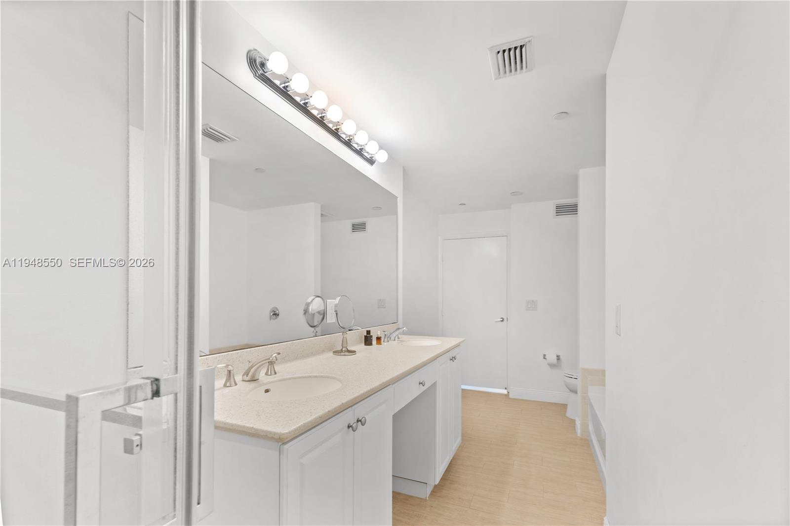 3340 NE 190th St #908, Aventura FL 33180