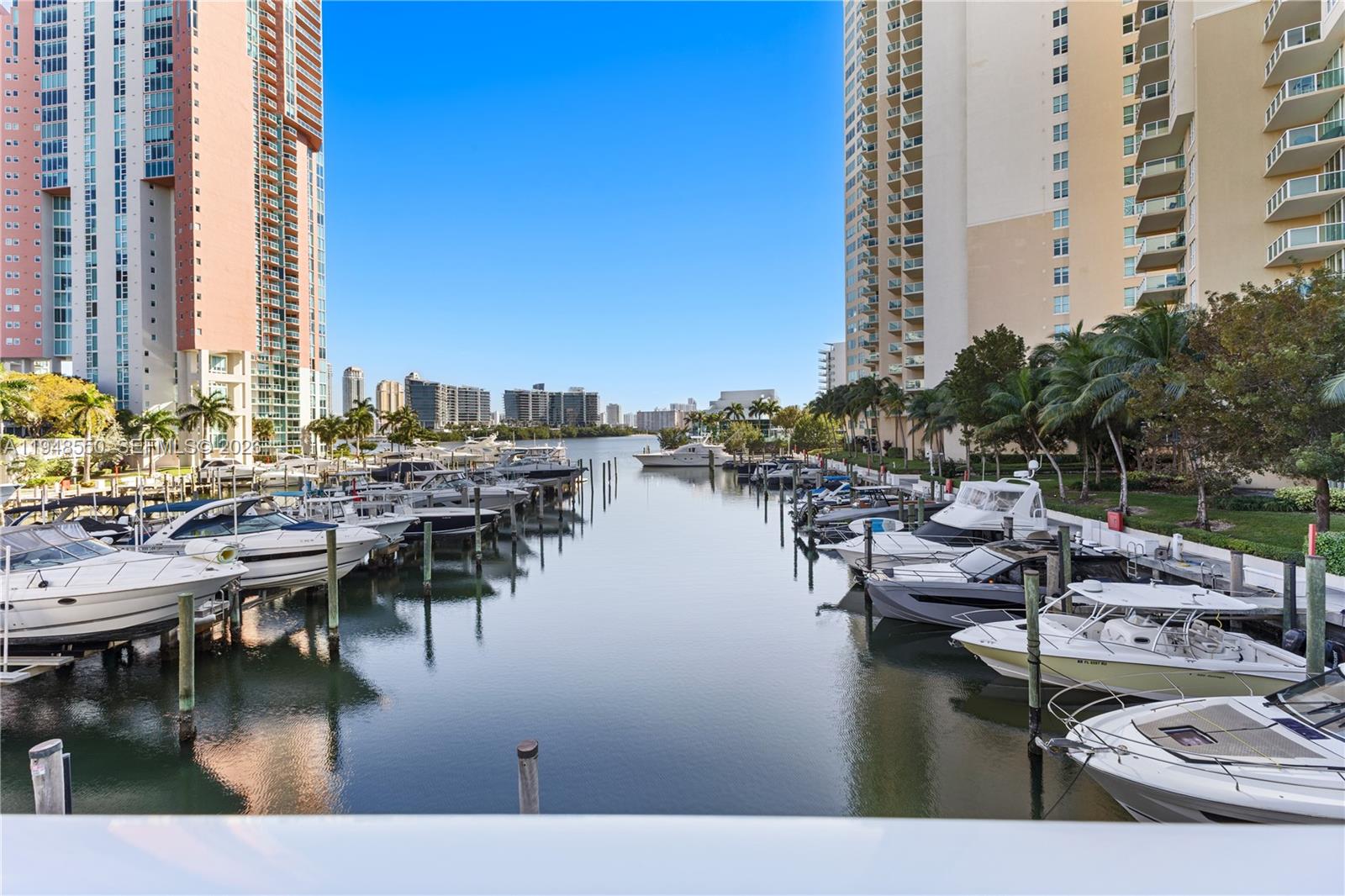 3340 NE 190th St #908, Aventura FL 33180