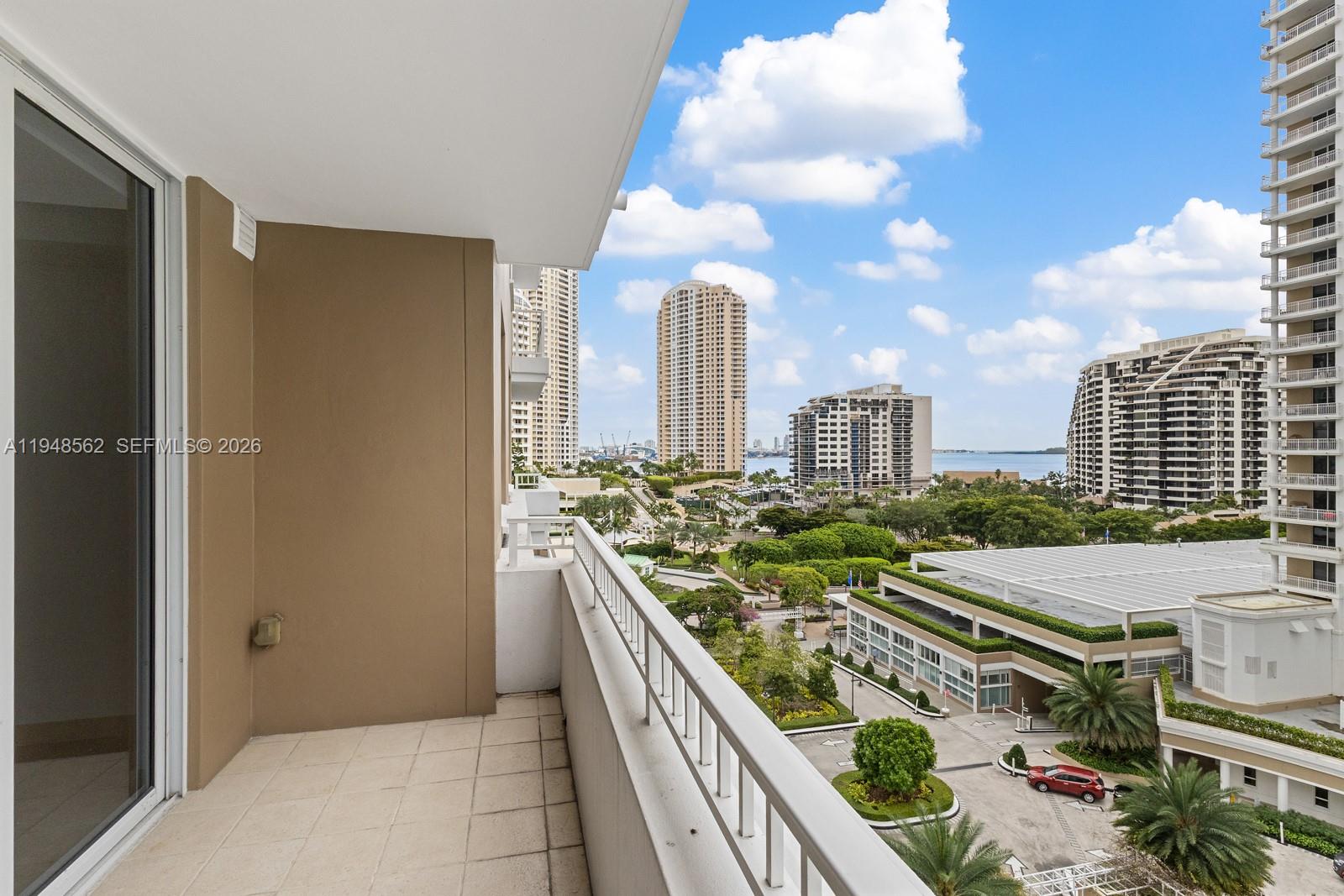 801 Brickell Key Blvd #1005, Miami FL 33131
