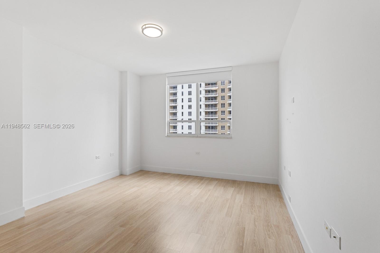 801 Brickell Key Blvd #1005, Miami FL 33131