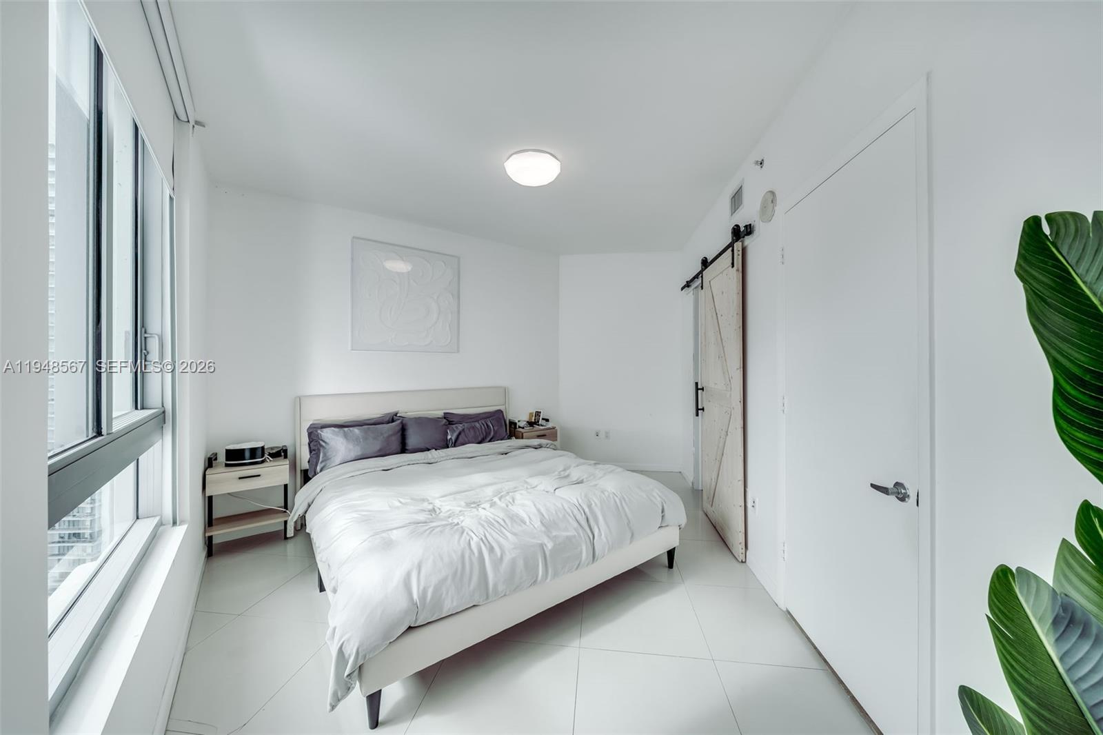 350 S Miami Ave #3408, Miami FL 33130