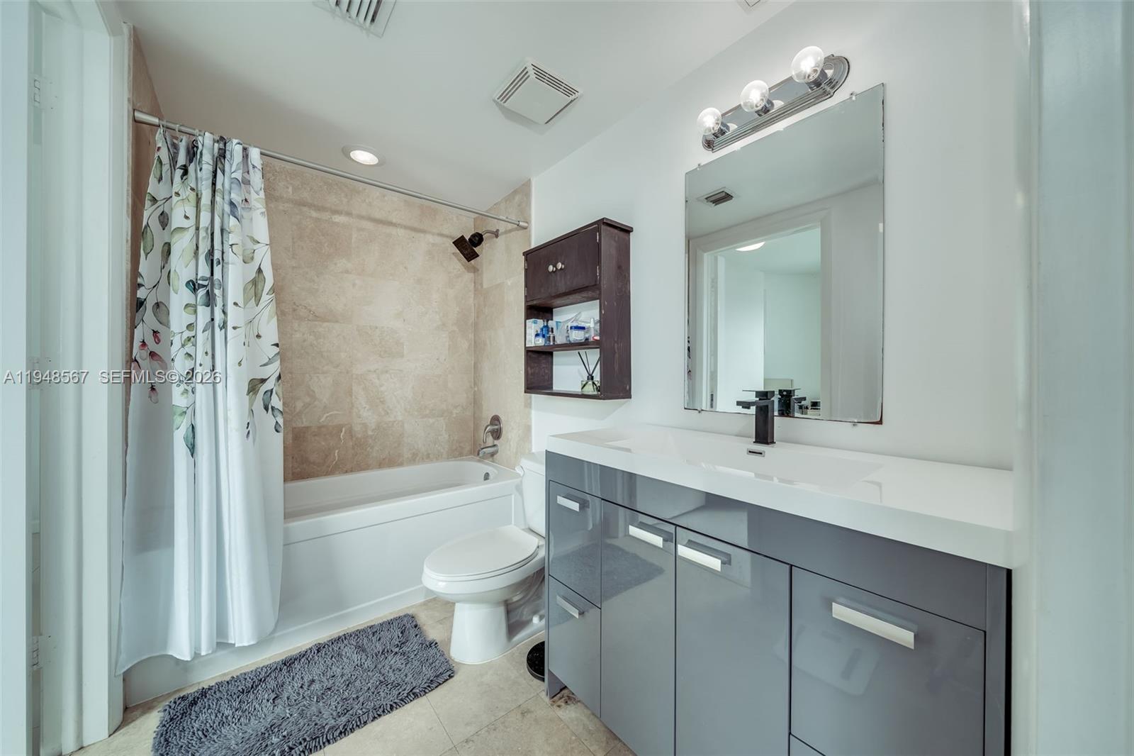 350 S Miami Ave #3408, Miami FL 33130