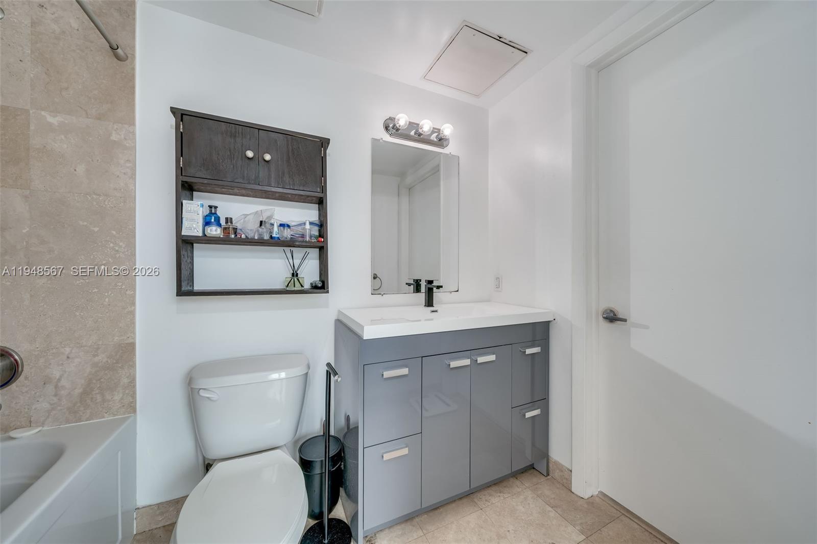 350 S Miami Ave #3408, Miami FL 33130
