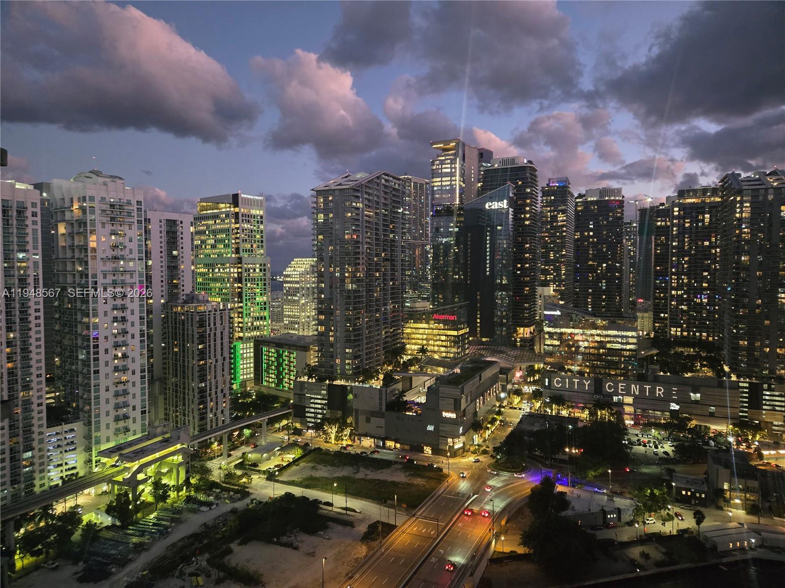 350 S Miami Ave #3408, Miami FL 33130