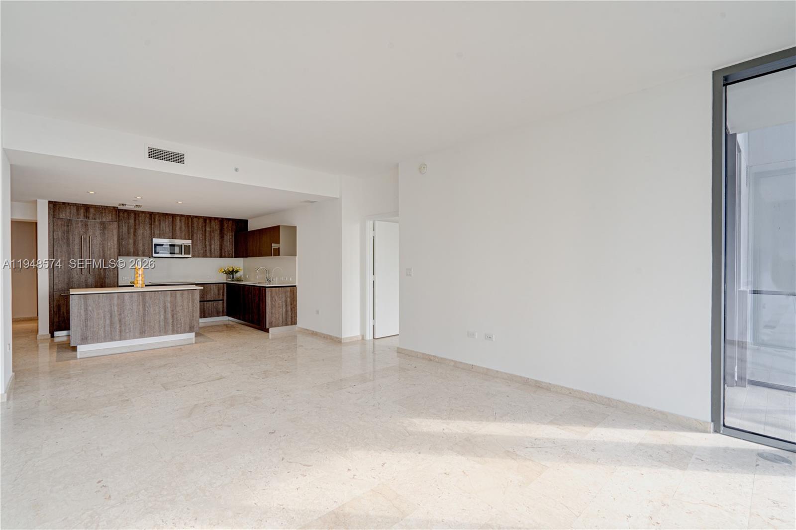 88 SW 7th St #1110, Miami FL 33130