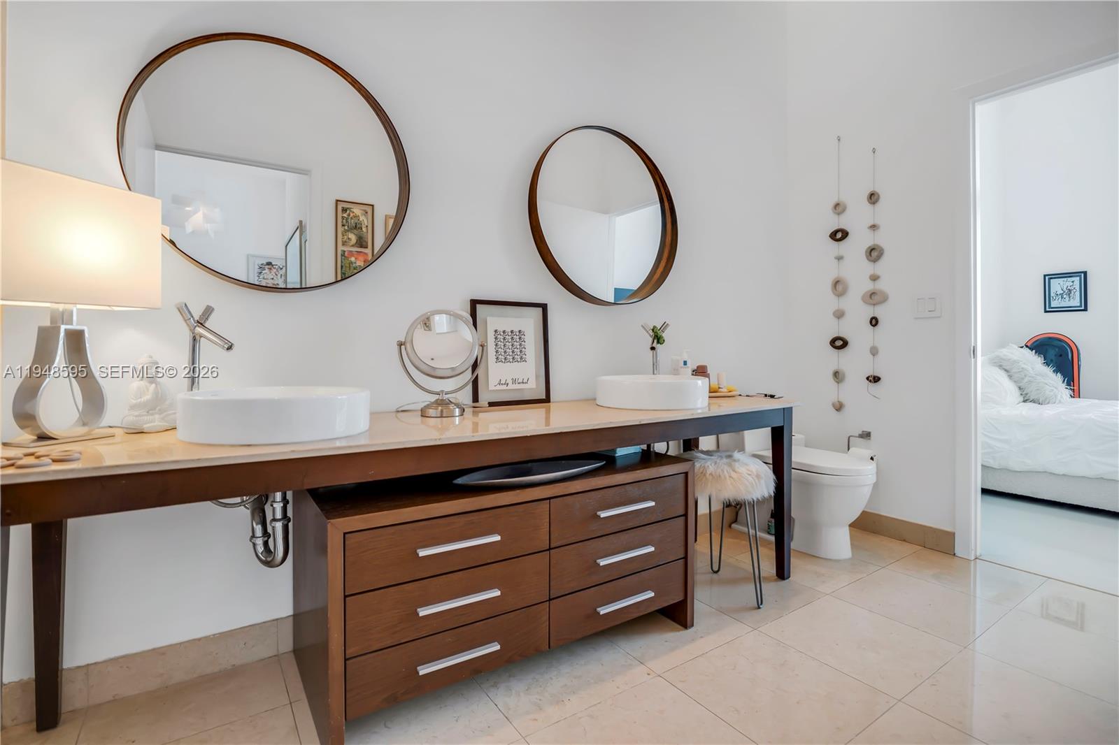 465 Brickell Ave #4106, Miami FL 33131