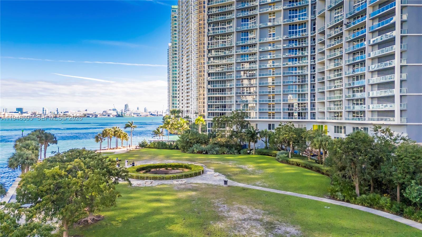 465 Brickell Ave #4106, Miami FL 33131