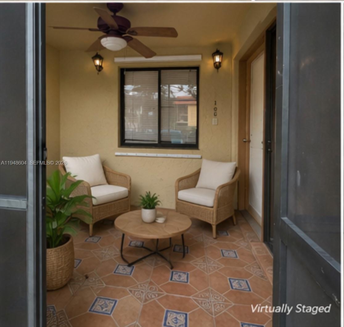321 Lakeview Dr #105, Weston FL 33326