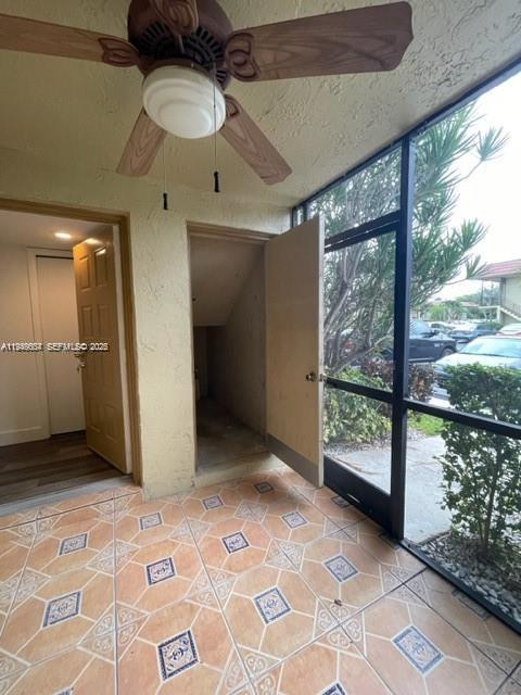 321 Lakeview Dr #105, Weston FL 33326