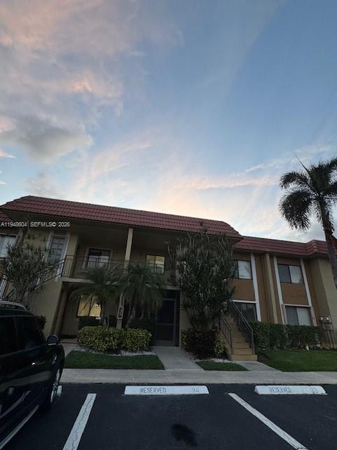 321 Lakeview Dr #105, Weston FL 33326