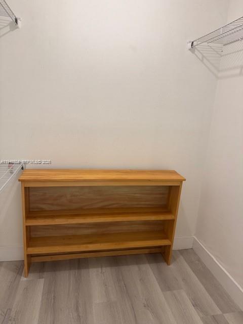 321 Lakeview Dr #105, Weston FL 33326